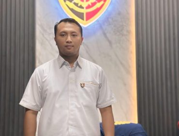 Keterangan foto : Kepala Unit Reskrim Polsek Denpasar Barat. Iptu Ekky Nurwendra Putra. 

Sumber: Nom/JPOST