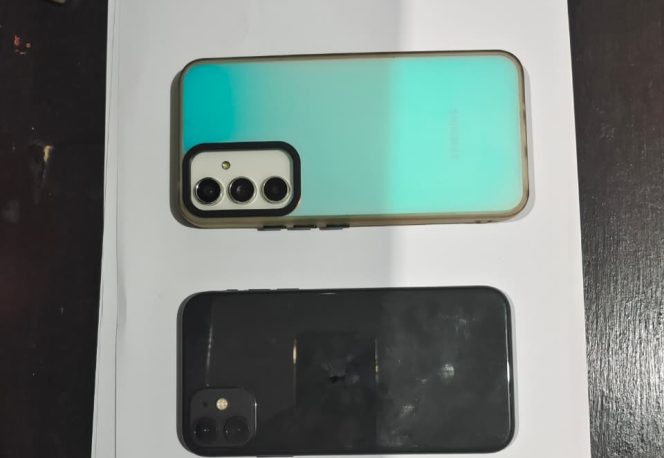 
					Keterangan : Barang bukti Handphone yang disita dari pelaku. Senin (25/5/26). 
Sumber : Hum Polres JBR 